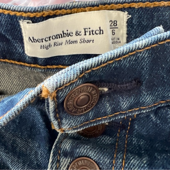 Abercrombie & Fitch High Rise Mom Short Sz 28/6 - Picture 3 of 6